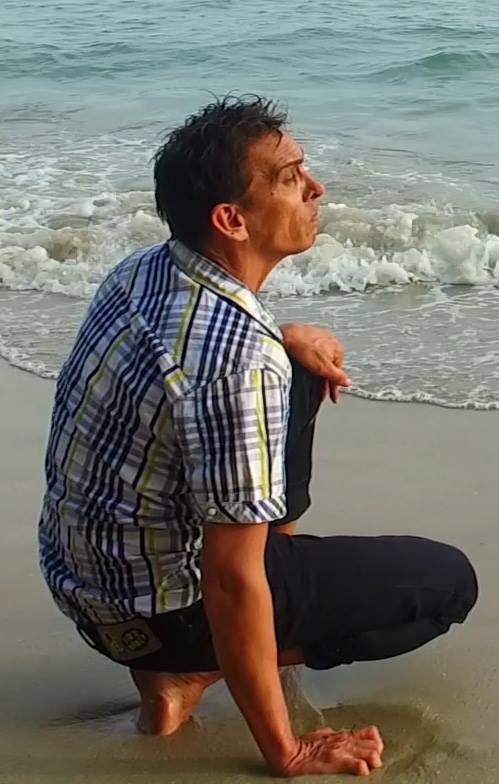 Mikael Avatar at the beach in Thailand