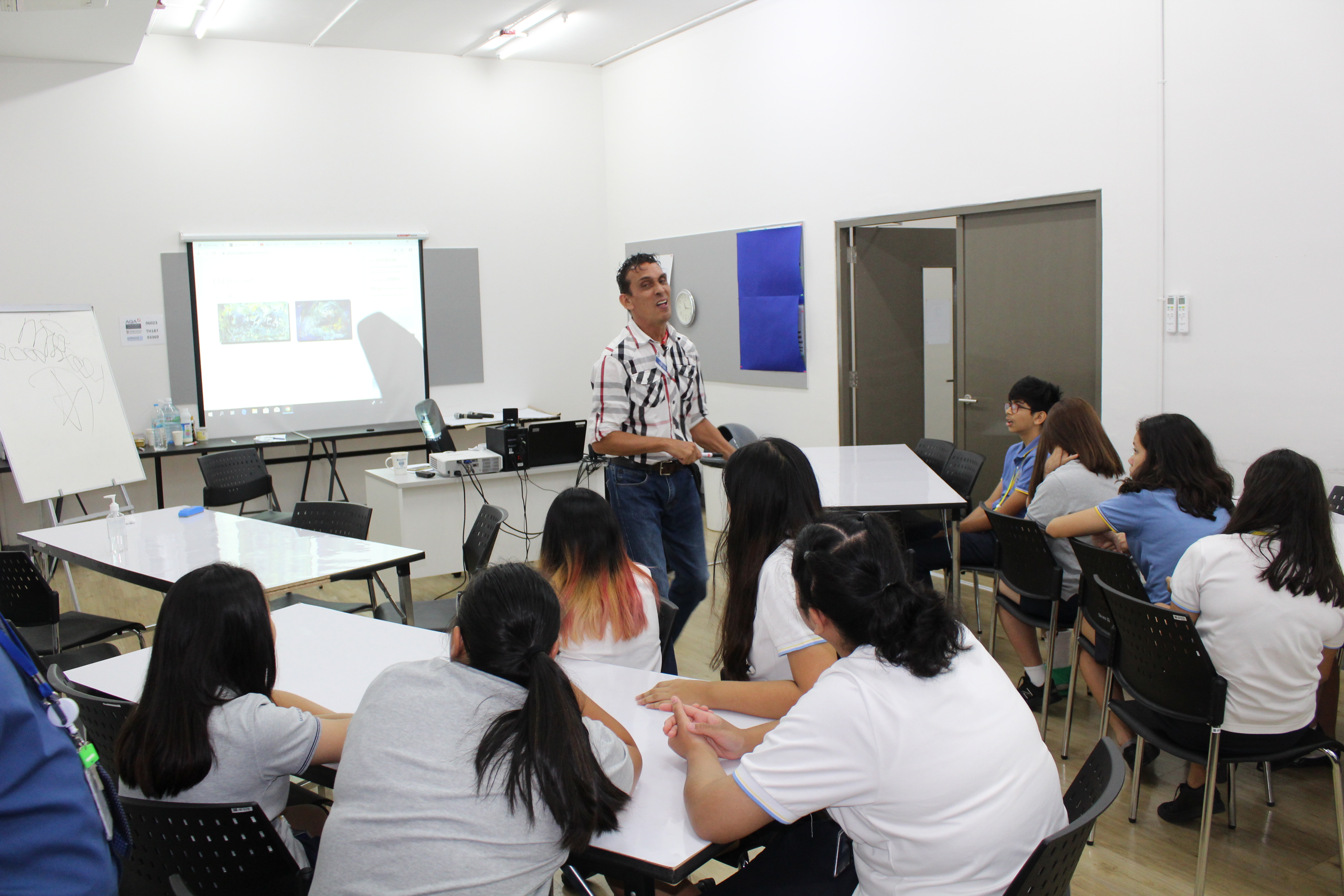 Mikael Avatar engaging students in Bangkok